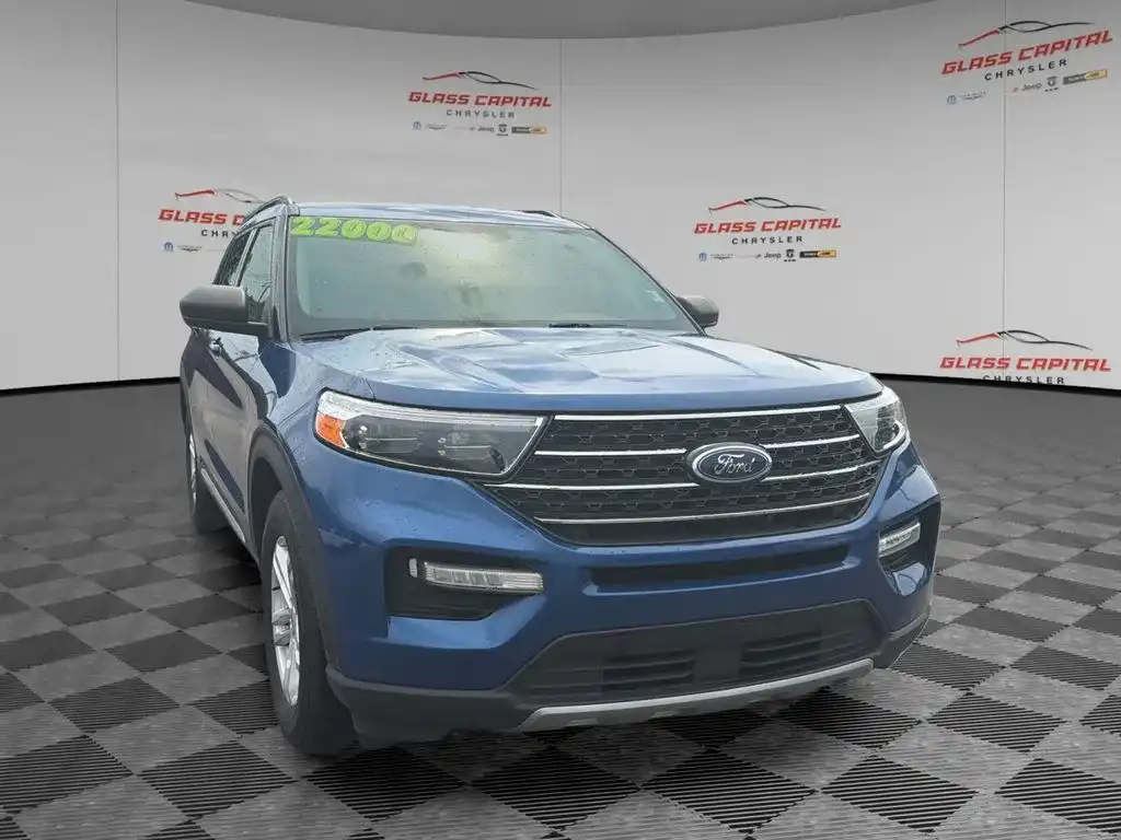 2020 Ford Explorer XLT 4WD's photo