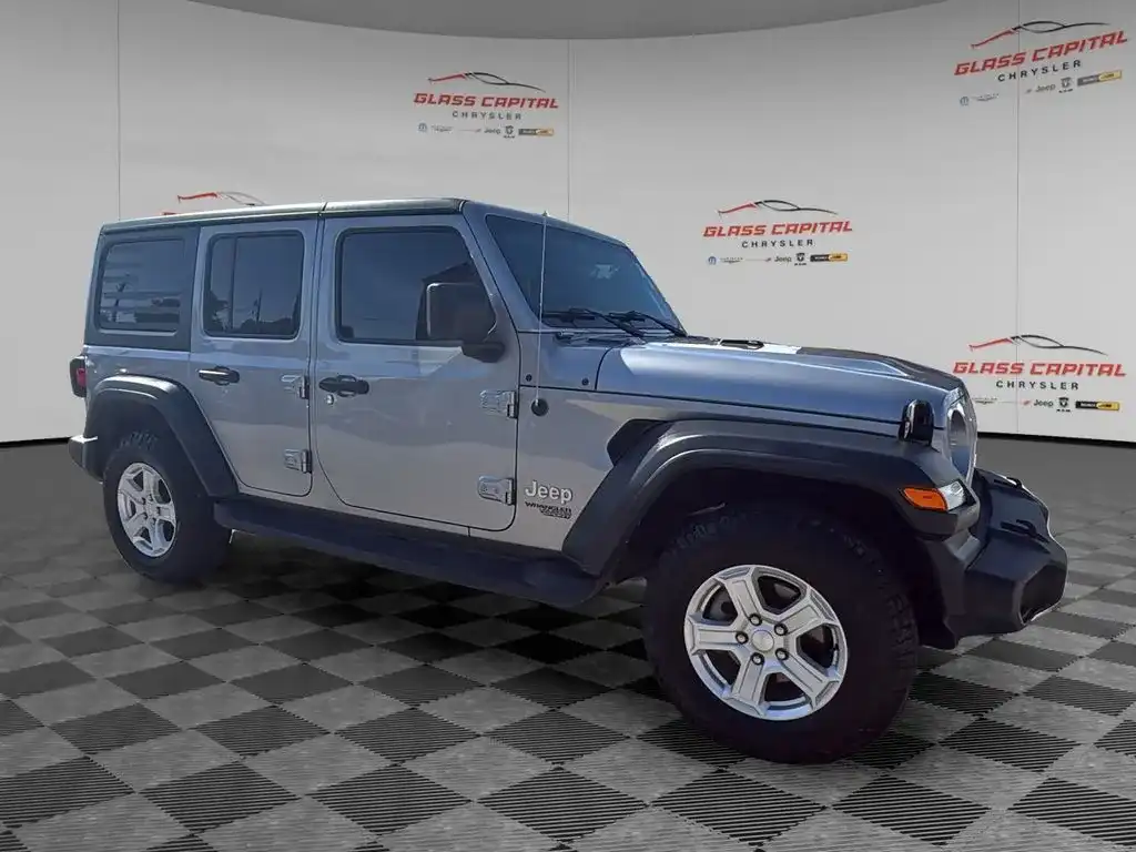 2019 Jeep Wrangler Sport S's photo