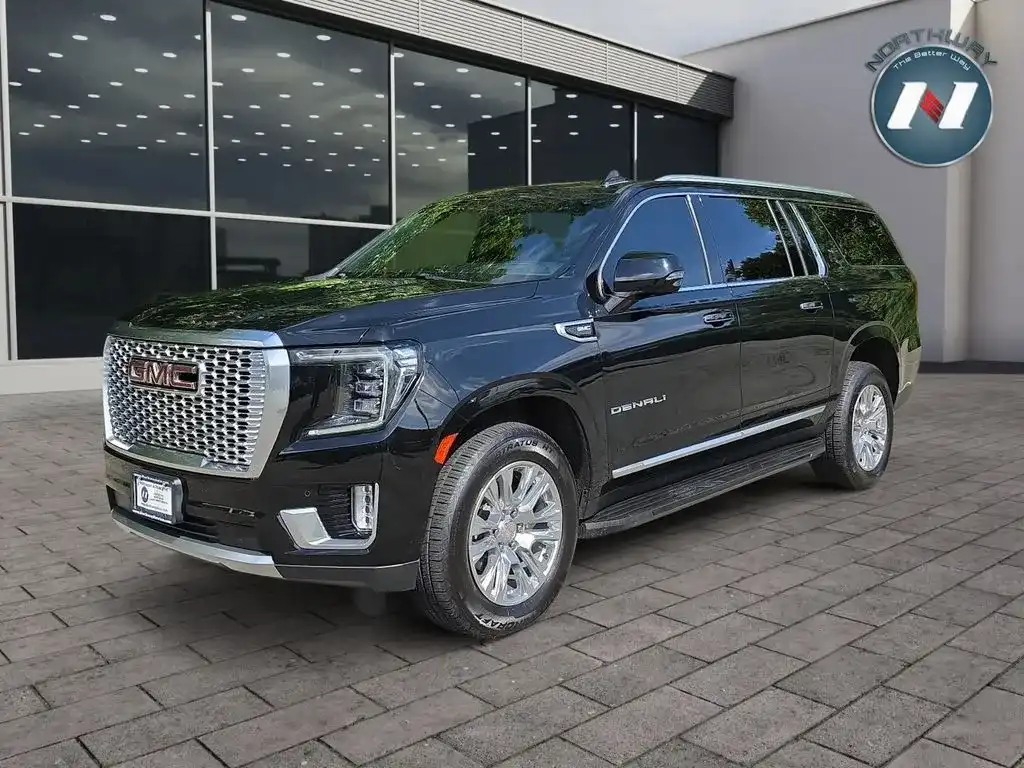 2021 GMC Yukon Denali AWD's photo
