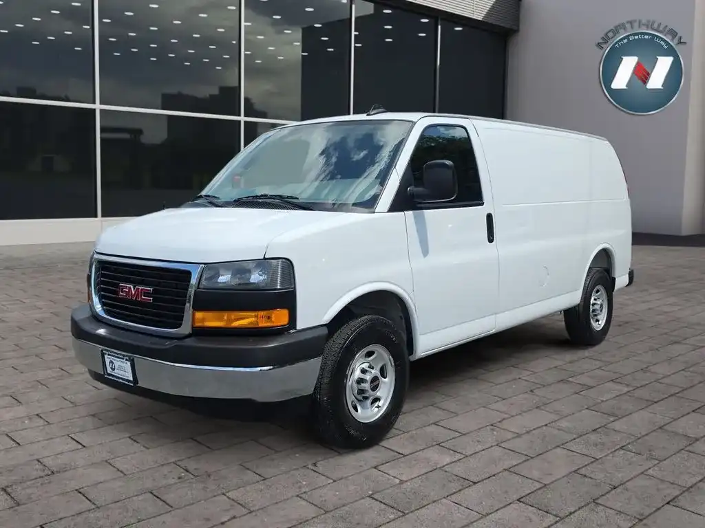 2025 GMC Savana 2500's photo
