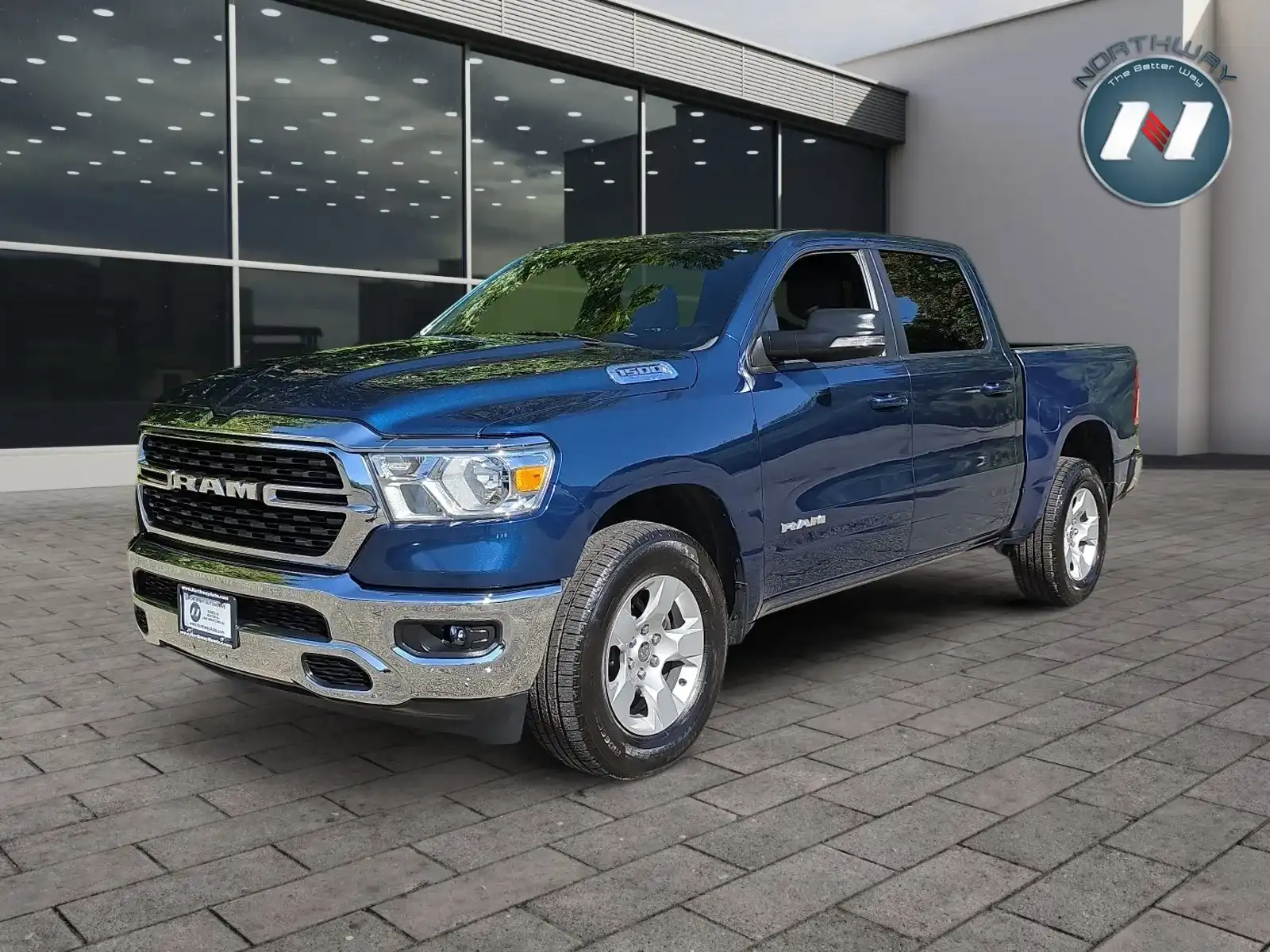 2022 RAM 1500 Big Horn/Lone Star 4WD Crew Cab 5'7's photo