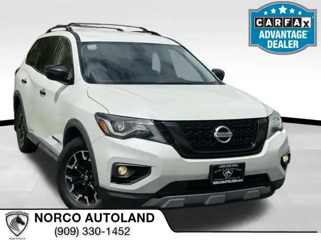 2020 Nissan Pathfinder SV 2WD's photo