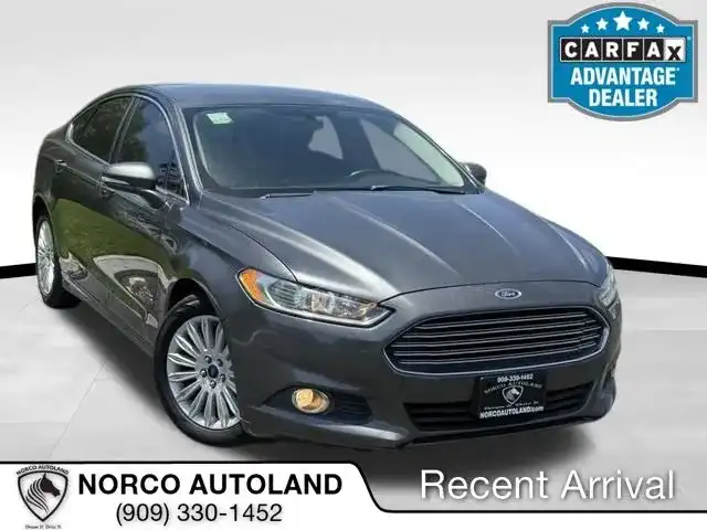 2015 Ford Fusion Plug-In Hybrid SE Luxury's photo