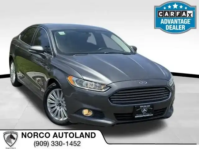 2015 Ford Fusion Plug-In Hybrid SE Luxury's photo