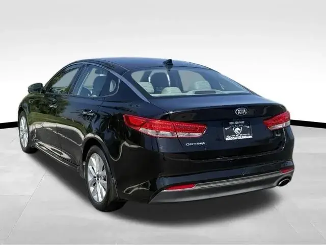 2017 Kia Optima EX AT photo 4
