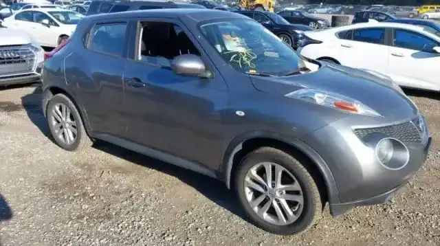 2014 Nissan Juke S AWD CVT's photo
