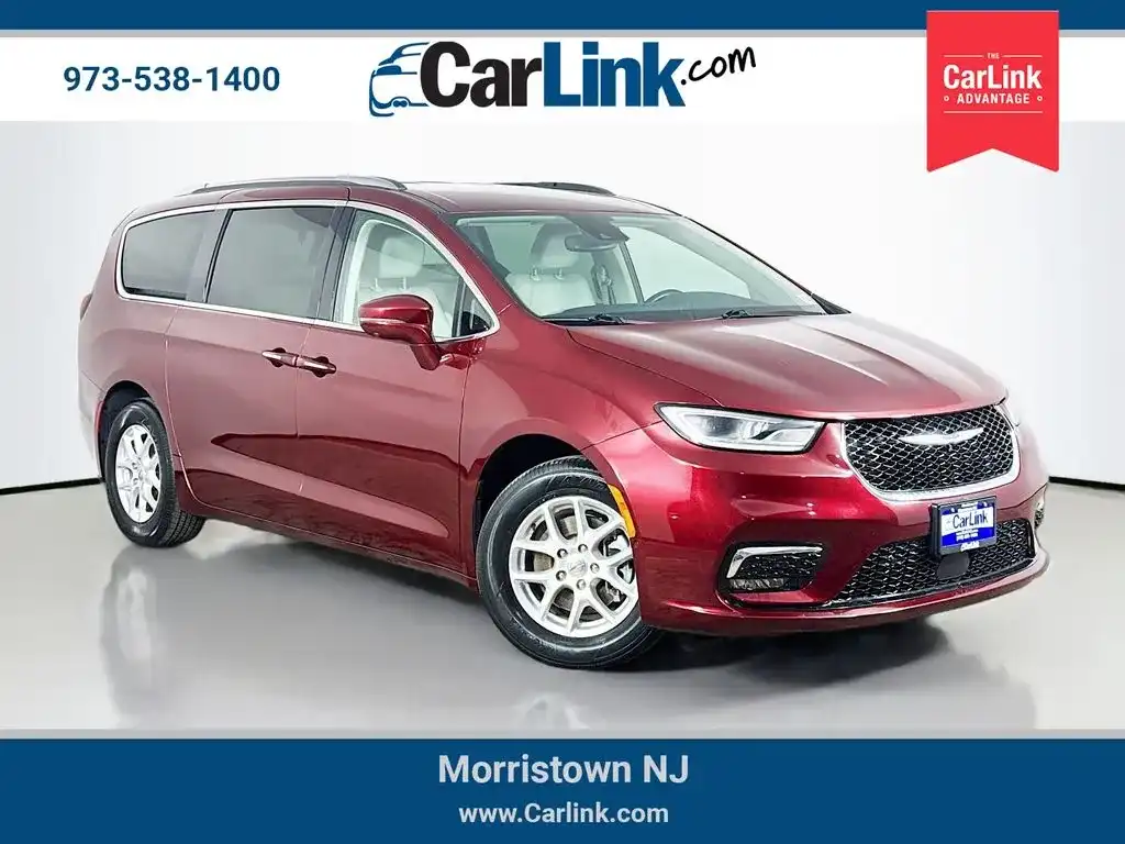 2021 Chrysler Pacifica Touring L's photo