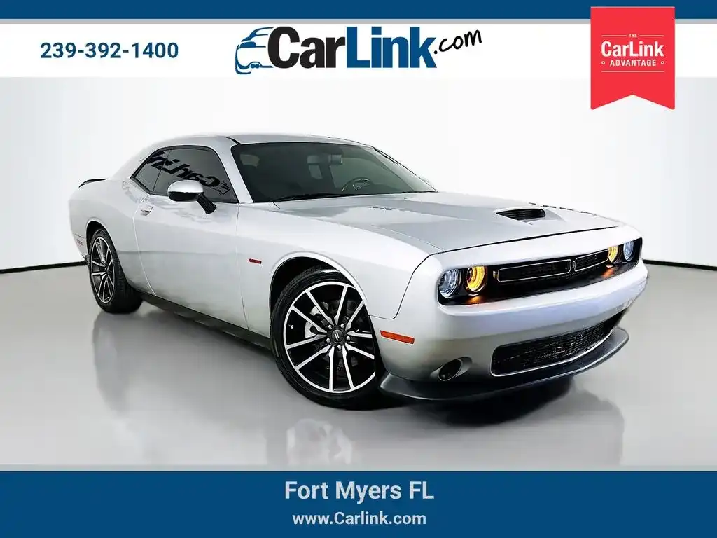2022 Dodge Challenger R/T's photo