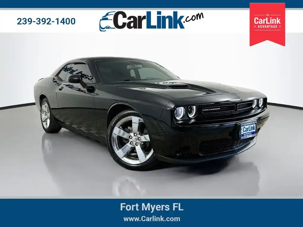 2018 Dodge Challenger SXT's photo
