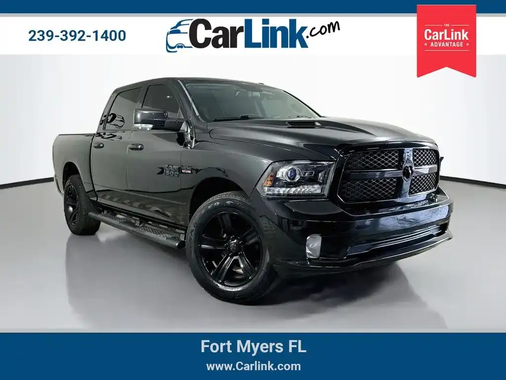 2017 RAM 1500 Night 4WD Crew Cab 5'7's photo