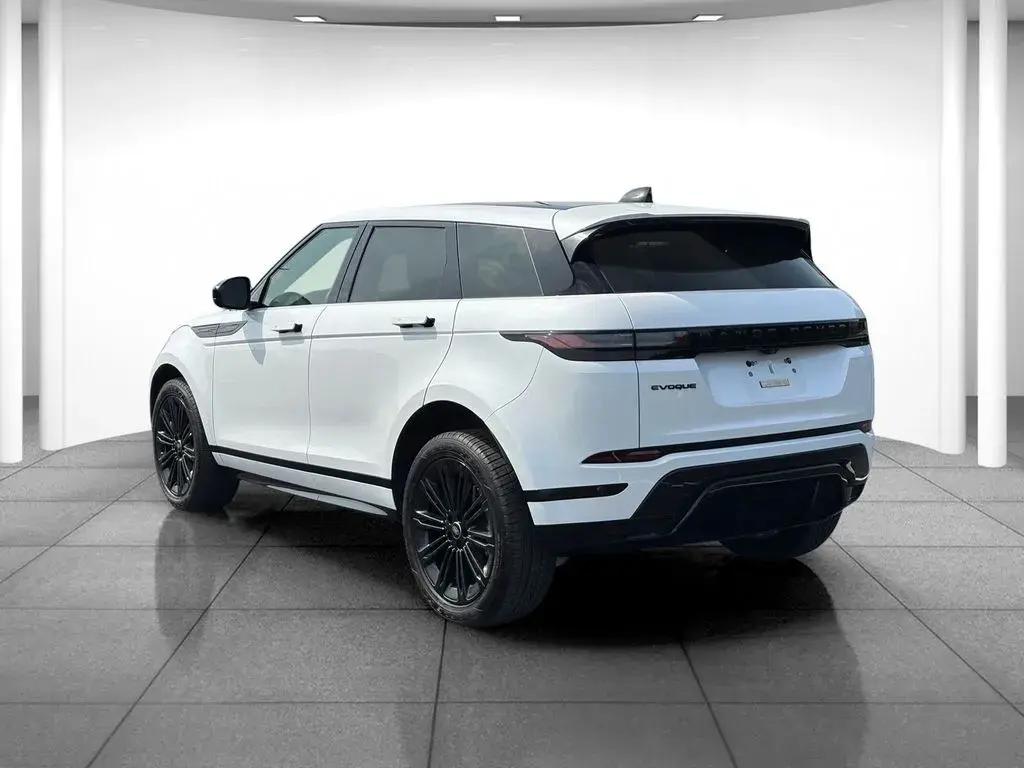 2024 Land Rover Range Rover Evoque Dynamic SE photo 5
