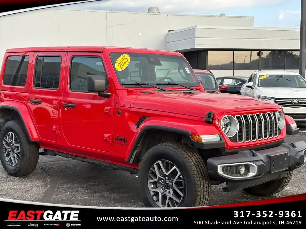 2025 Jeep Wrangler Sahara's photo