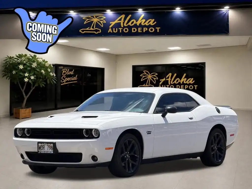 2020 Dodge Challenger SXT Auto's photo