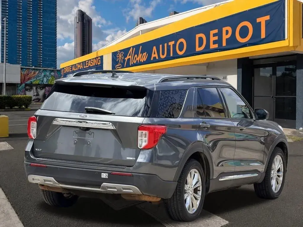 2020 Ford Explorer XLT 4WD photo 5
