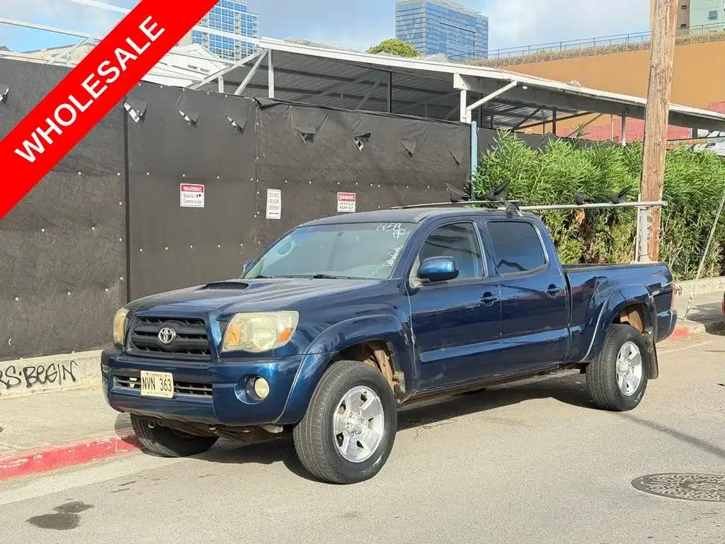 2005 Toyota Tacoma PreRunner Double Cab V6 5AT Long Bed's photo