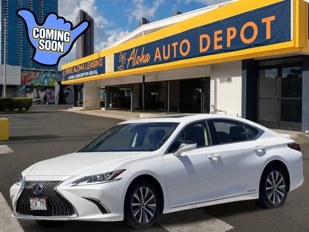 2021 Lexus ES 300h 300h's photo