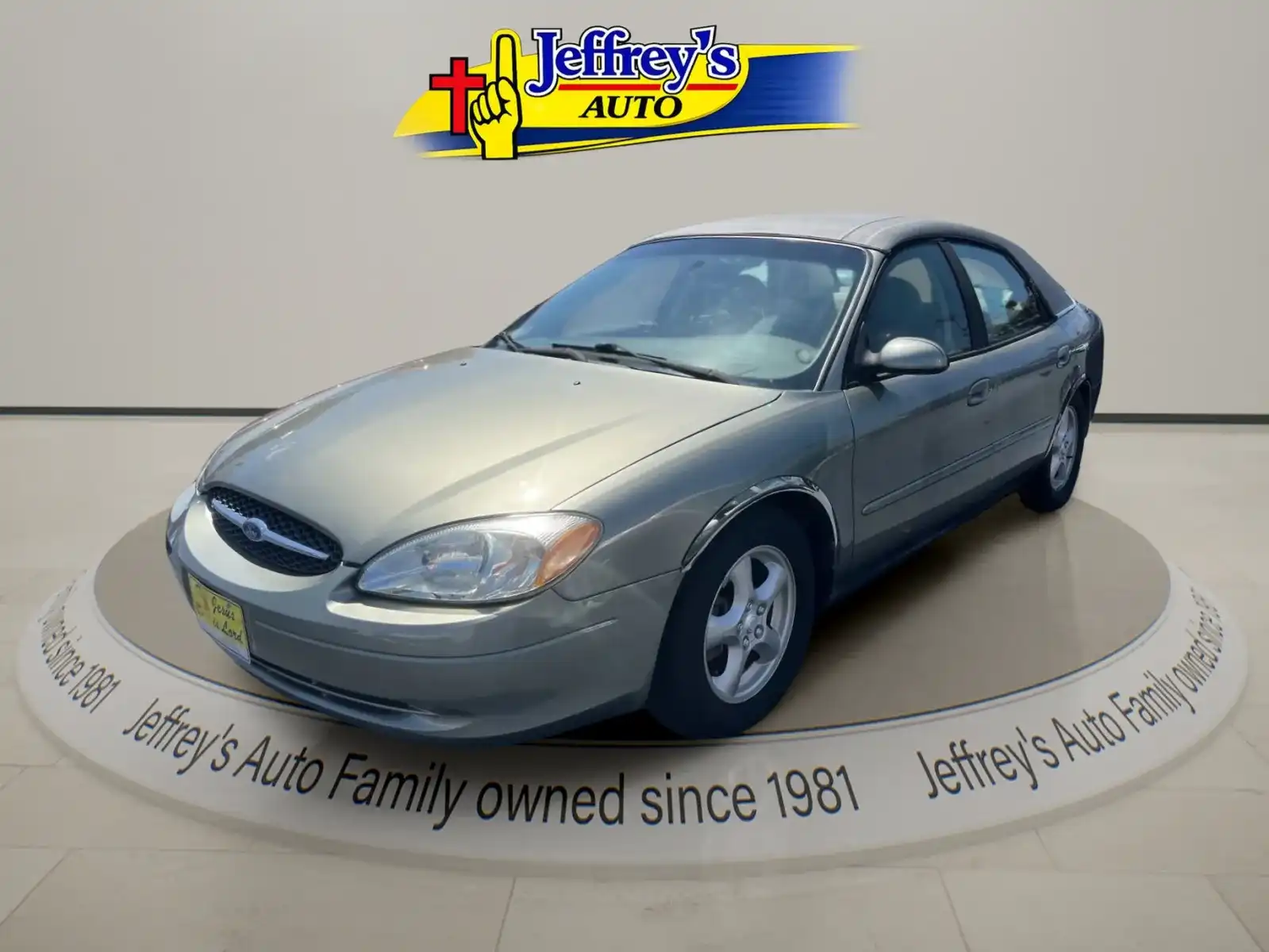 2002 Ford Taurus SE Standard's photo
