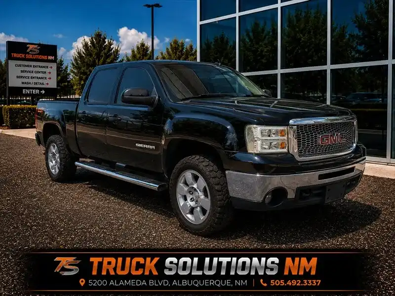 2011 GMC Sierra 4WD Crew Cab SLE SWB's photo