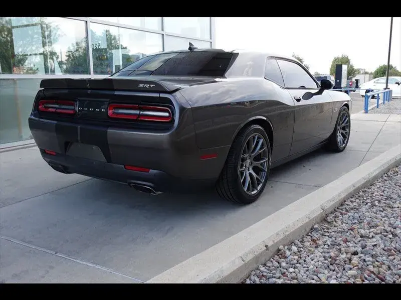 2016 Dodge Challenger SRT 392 photo 4
