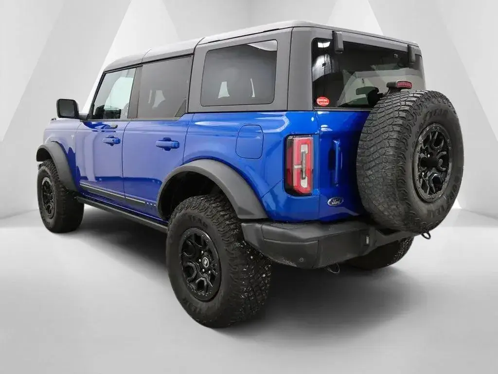 2021 Ford Bronco First Edition Advanced 4x4 photo 5
