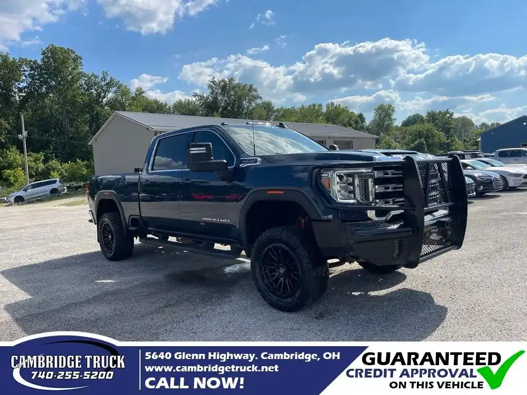 2021 GMC Sierra 4WD Crew Cab Standard Box SLE's photo
