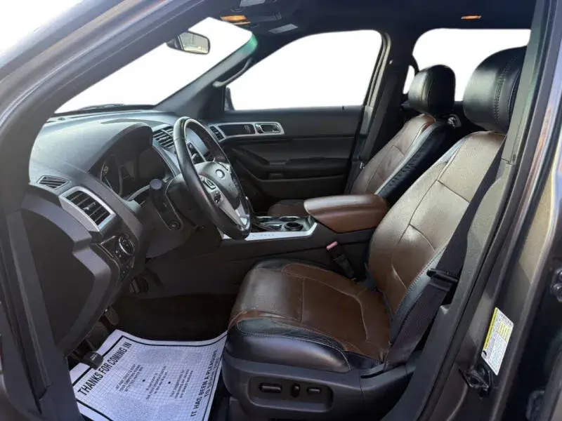 2012 Ford Explorer Limited photo 5