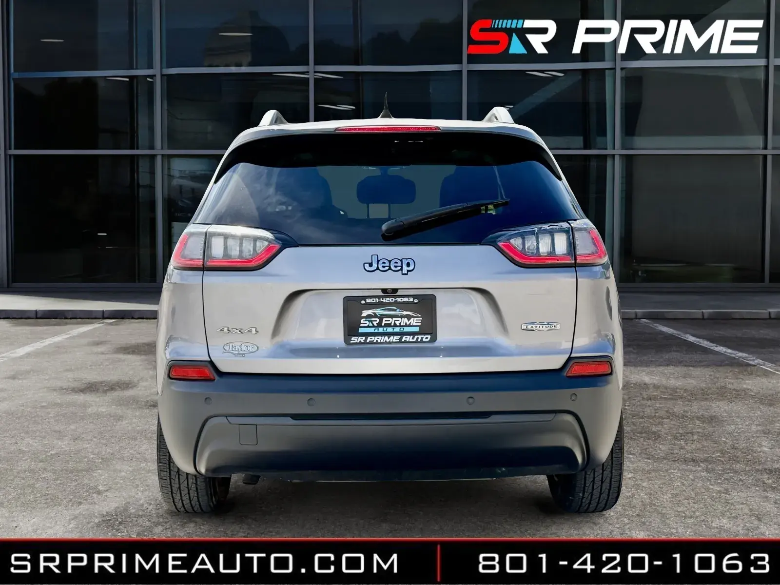2019 Jeep Cherokee Latitude Plus 4X4 photo 3