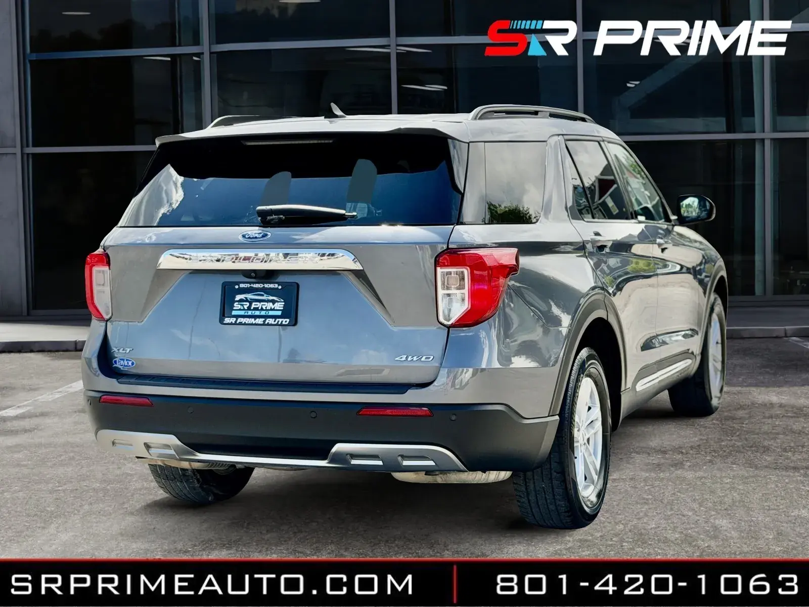 2022 Ford Explorer XLT 4WD photo 5