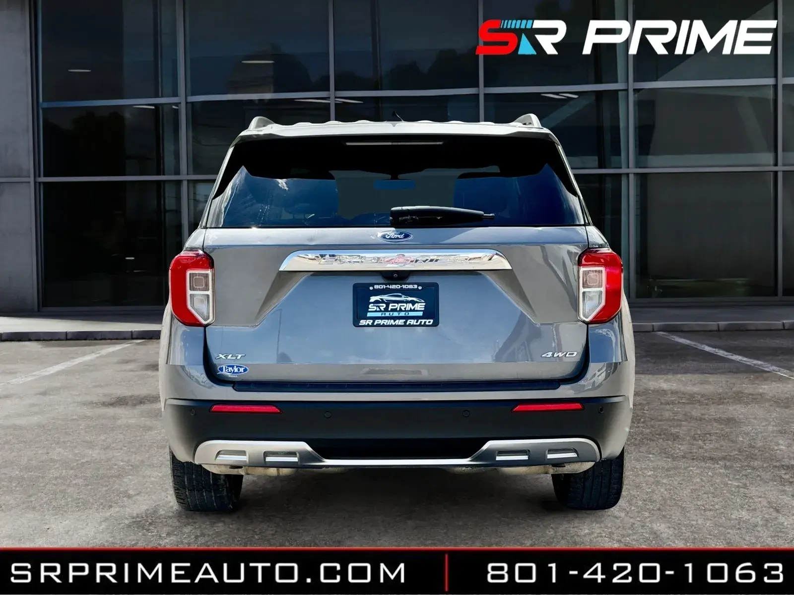 2022 Ford Explorer XLT 4WD photo 4