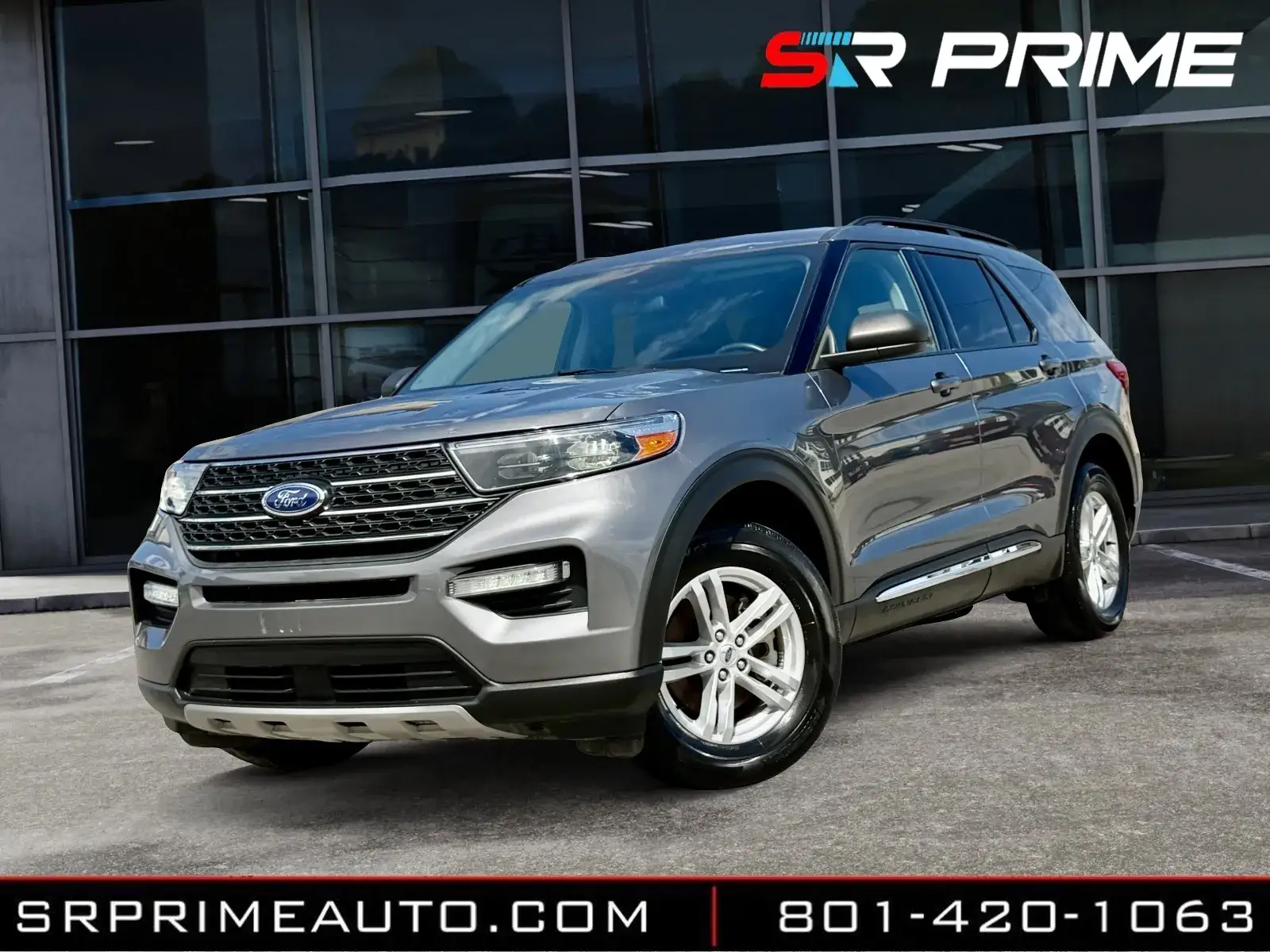 2022 Ford Explorer XLT 4WD photo 1