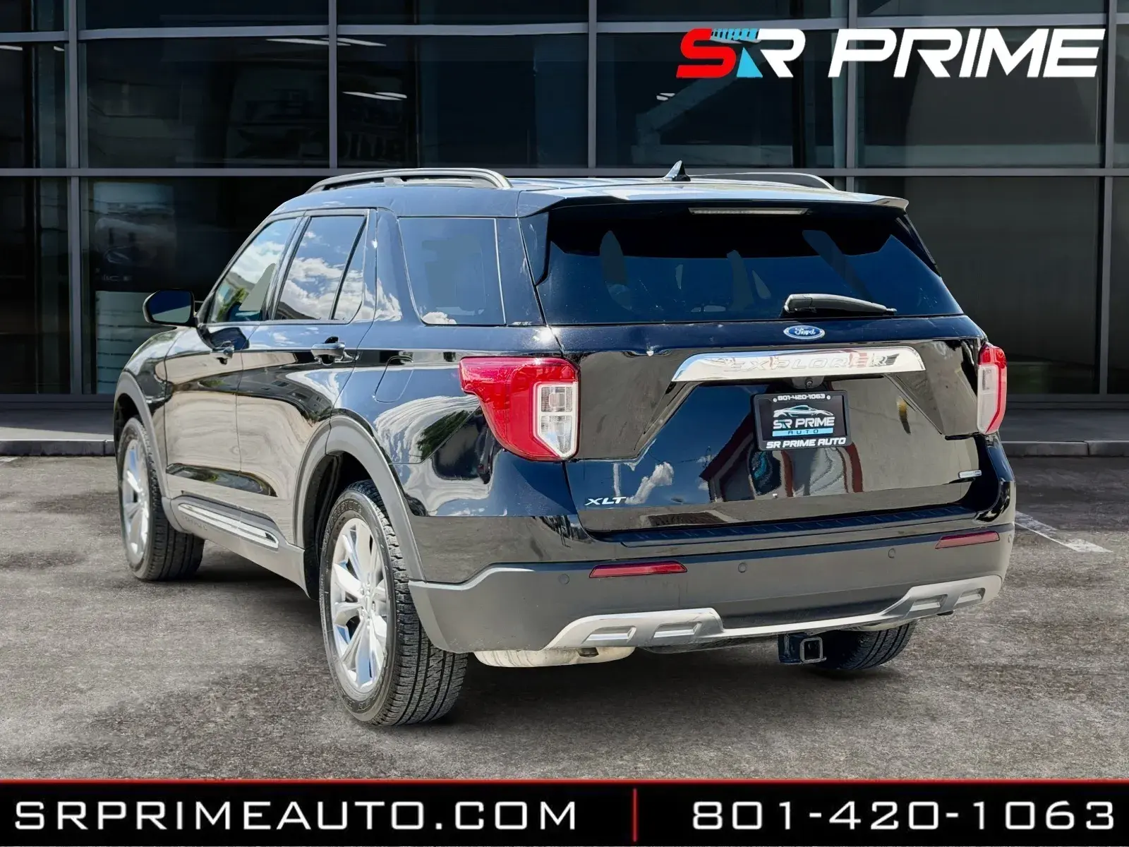 2020 Ford Explorer XLT 4WD photo 3