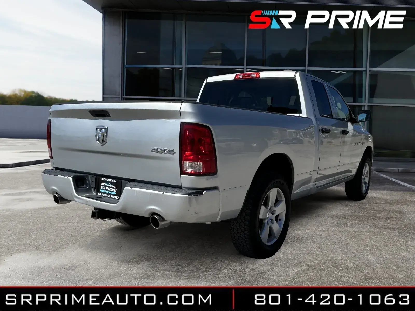 2012 RAM 1500 Express 4WD Quad Cab photo 3