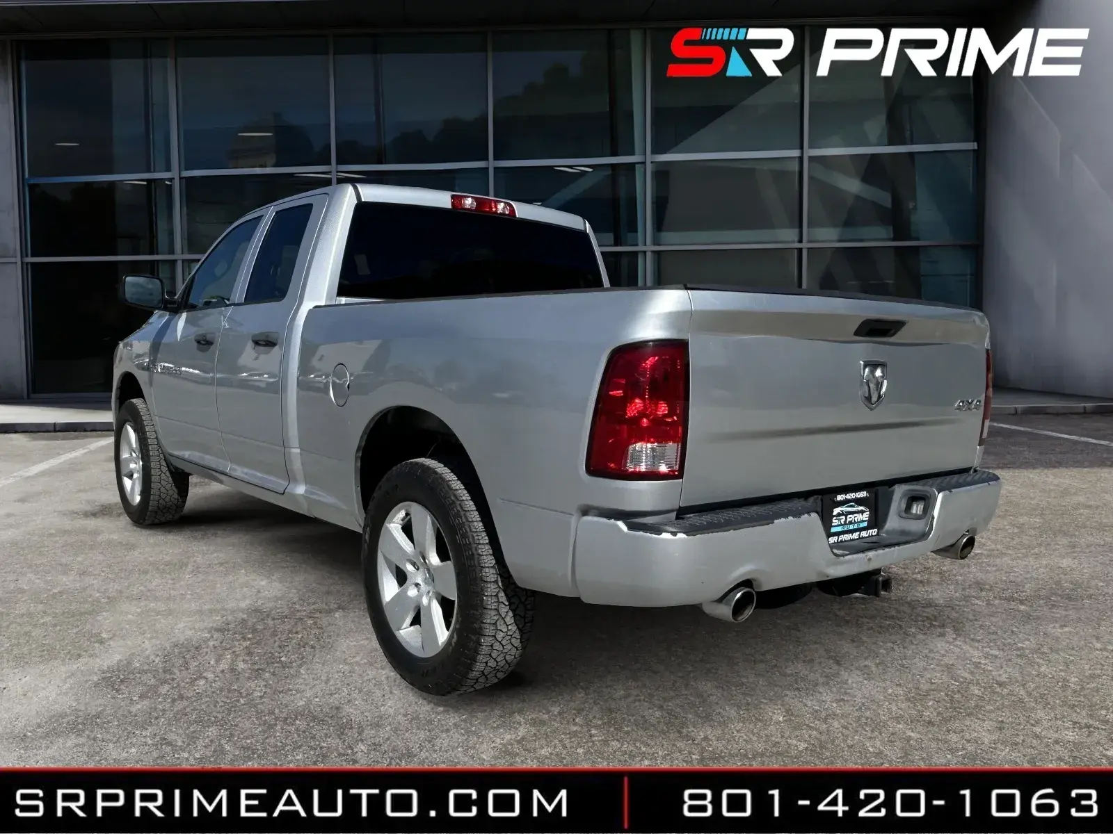 2012 RAM 1500 Express 4WD Quad Cab photo 4