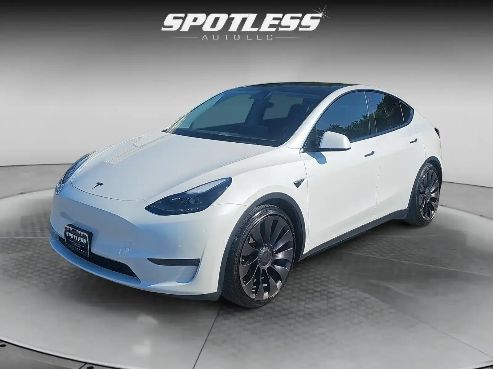 2021 Tesla Model Y Performance Dual Motor All-Wheel Drive's photo