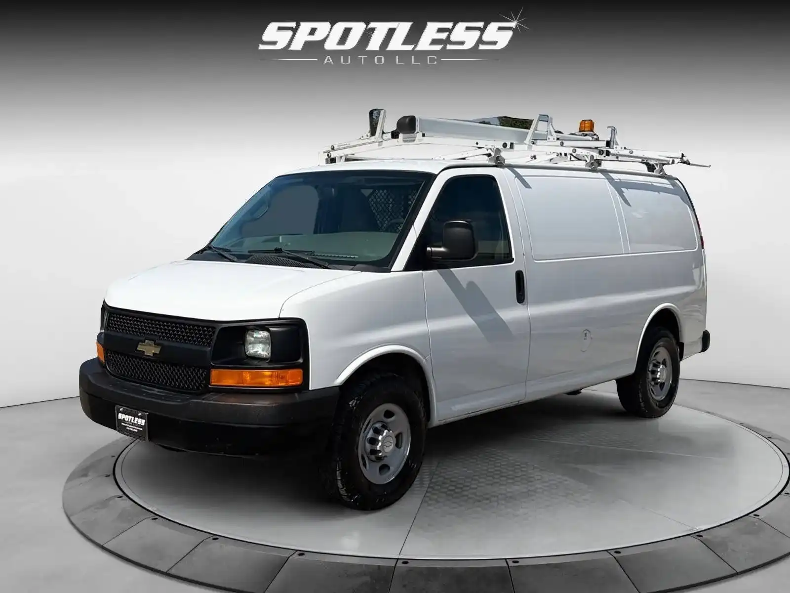 2017 Chevrolet Express 2500 Work Van HD's photo