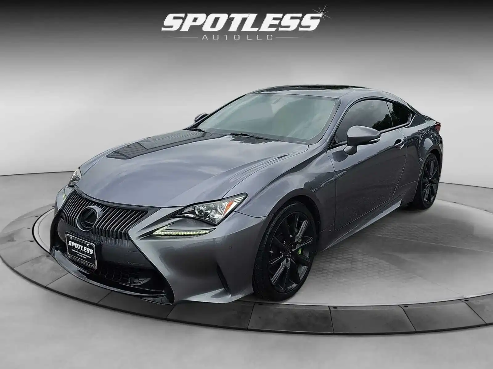 2016 Lexus RC 350 200t's photo
