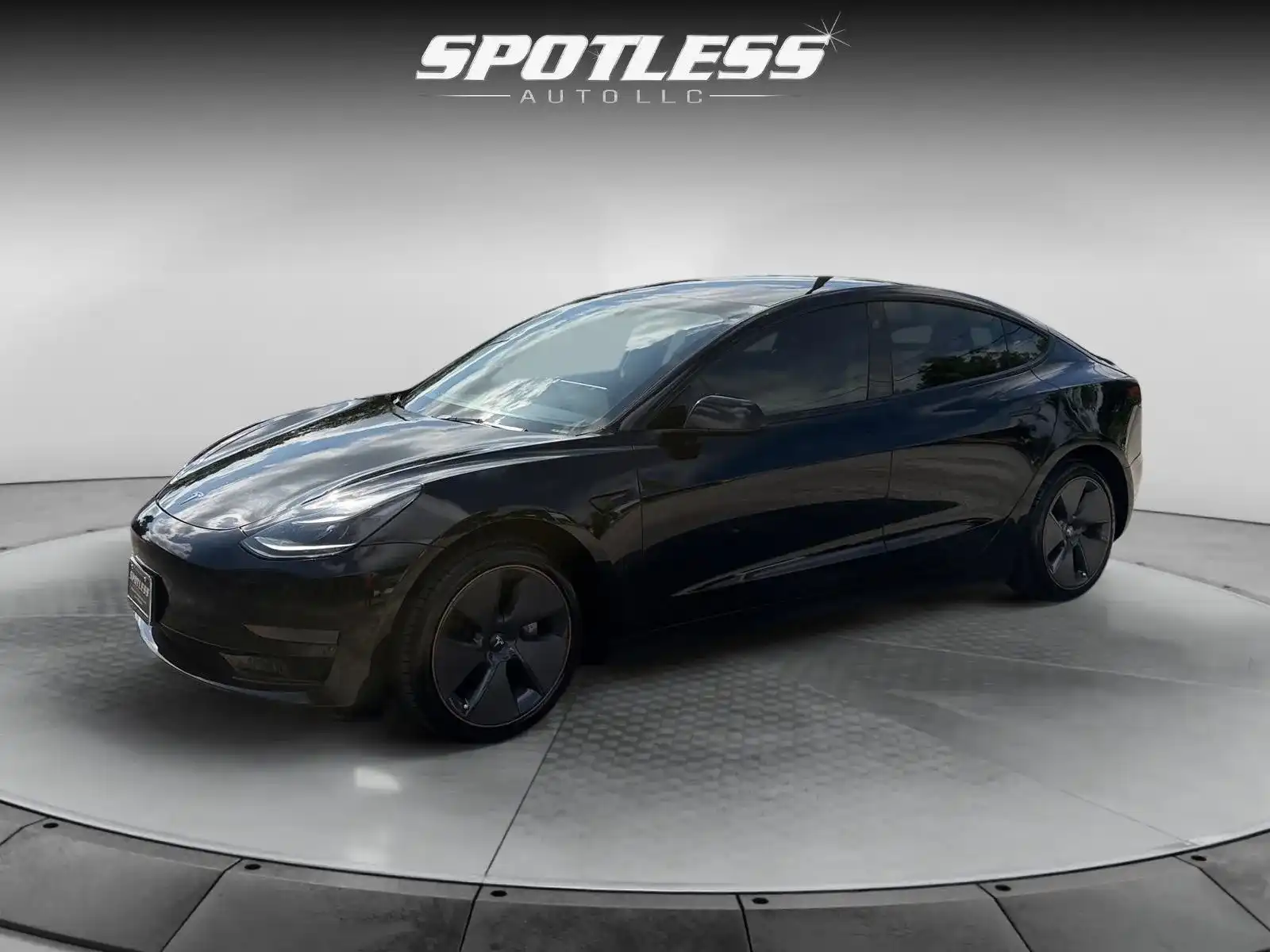 2023 Tesla Model 3 Base's photo