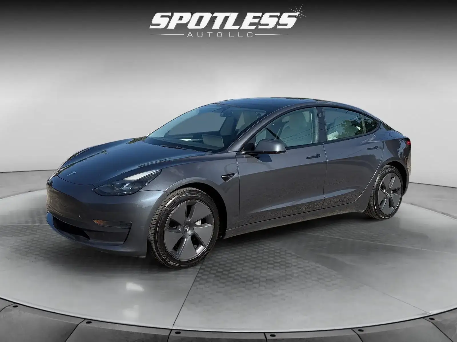 2023 Tesla Model 3 Base's photo
