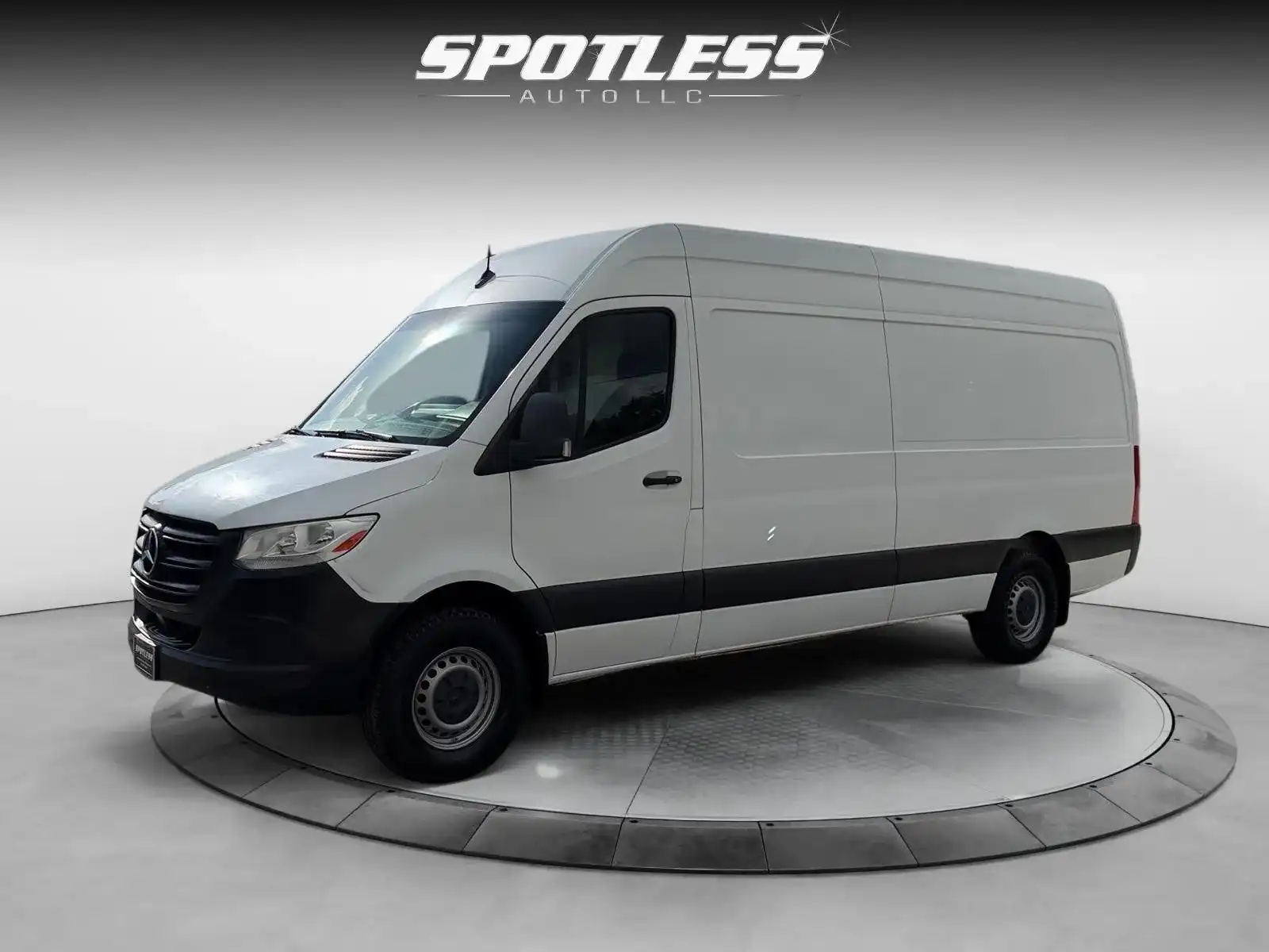 2020 Mercedes-Benz Sprinter 2500 Gas 170 WB High Roof's photo
