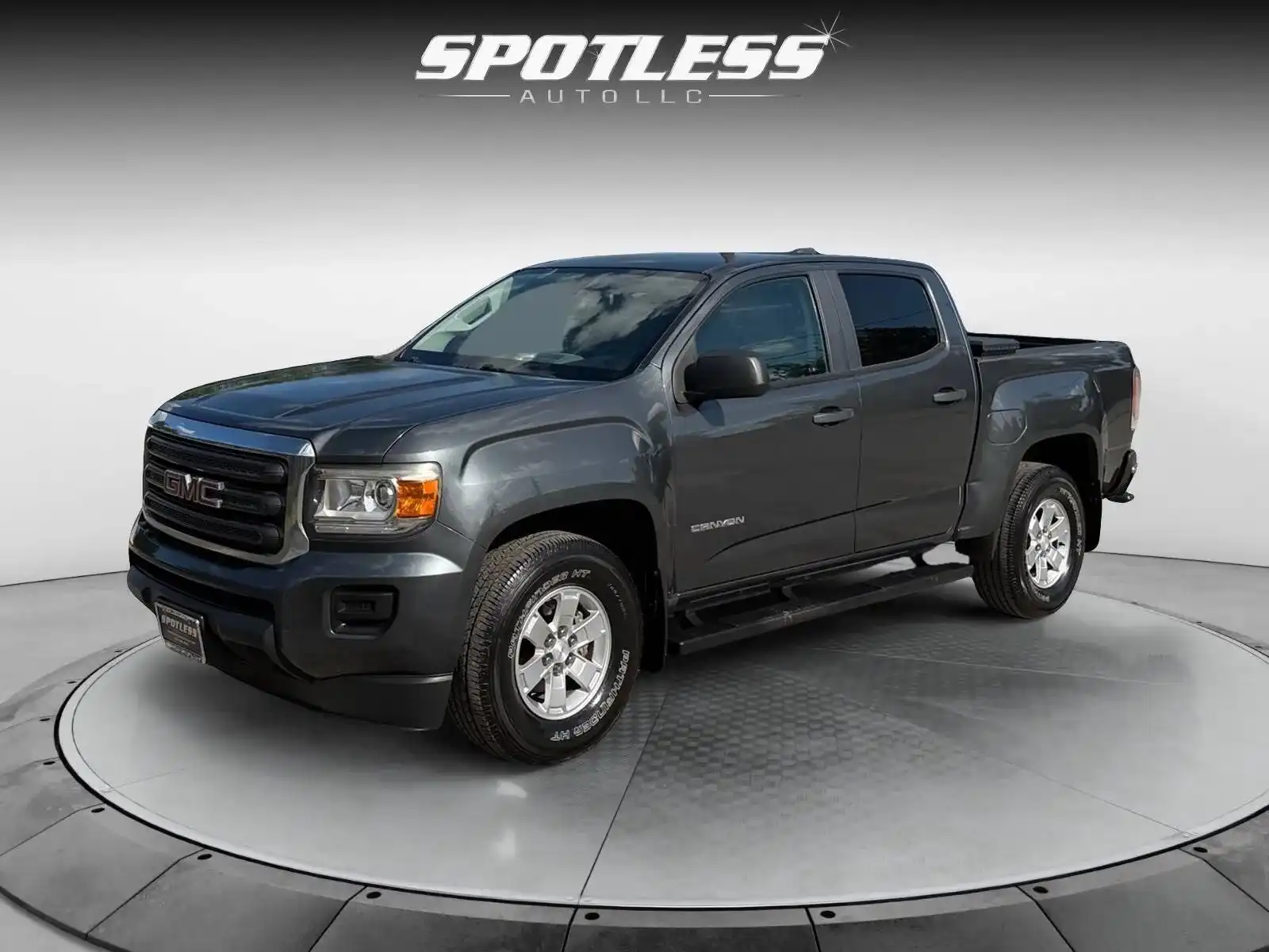 2016 GMC Canyon 2WD Base Crew Cab Short Box's photo