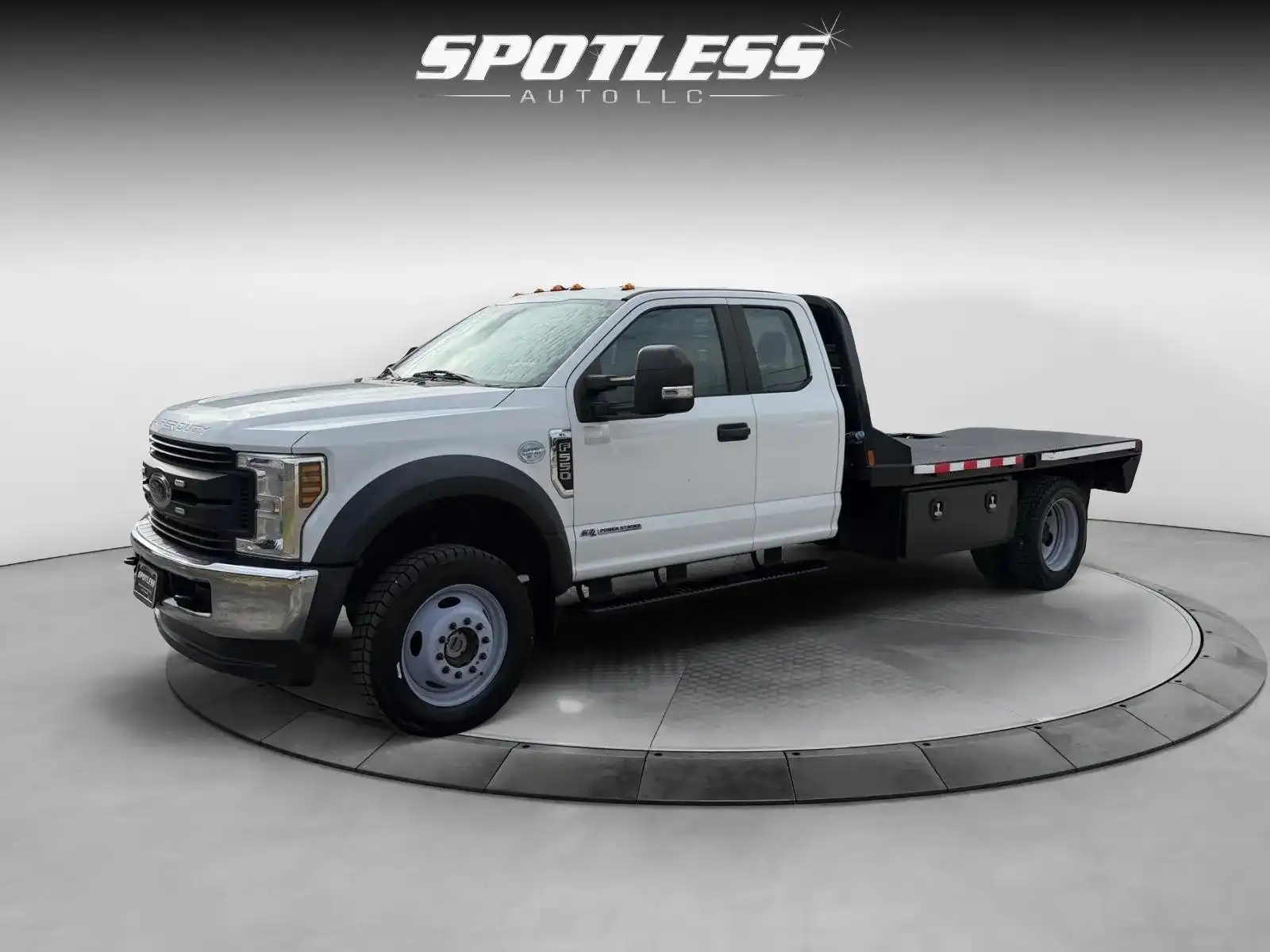 2019 Ford F-550 XL 4x4 SuperCab 192-In DRW's photo