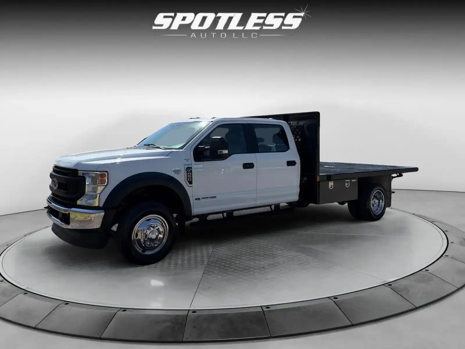 2022 Ford F-450 XL Crew Cab 203-In DRW's photo