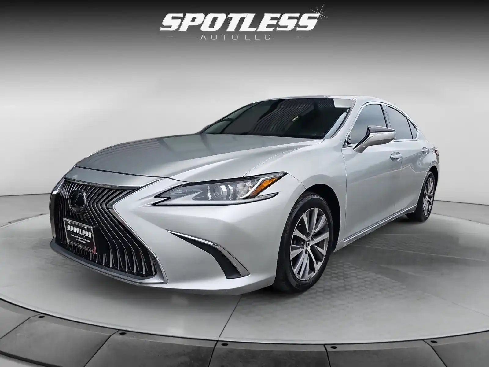 2019 Lexus ES 350 350's photo