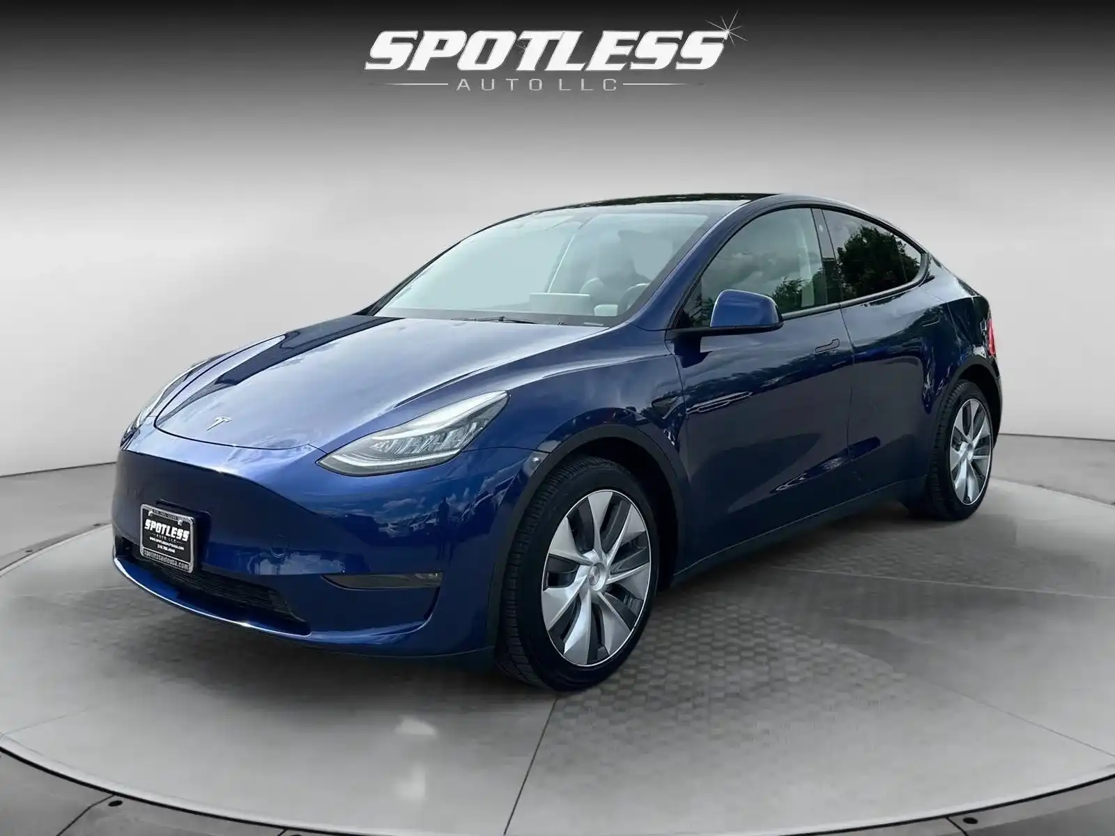 2023 Tesla Model Y Long Range Dual Motor All-Wheel Drive's photo