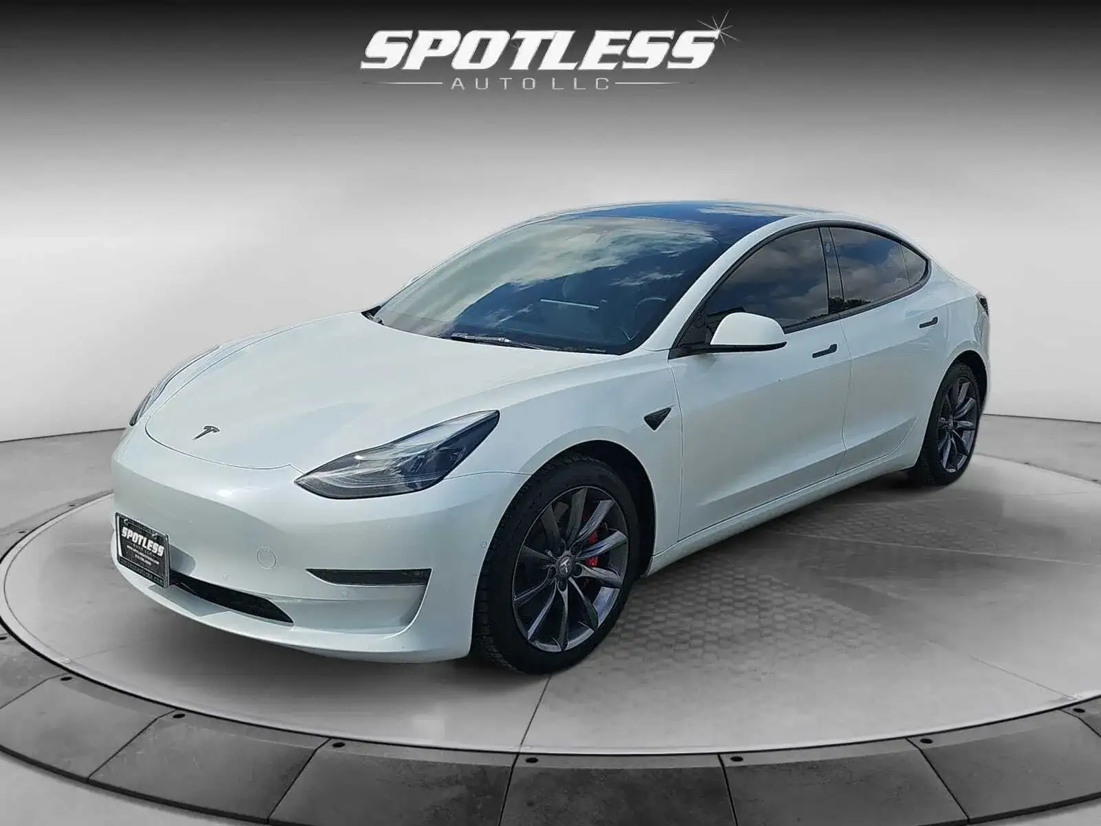 2022 Tesla Model 3 Performance Dual Motor All-Wheel Drive's photo