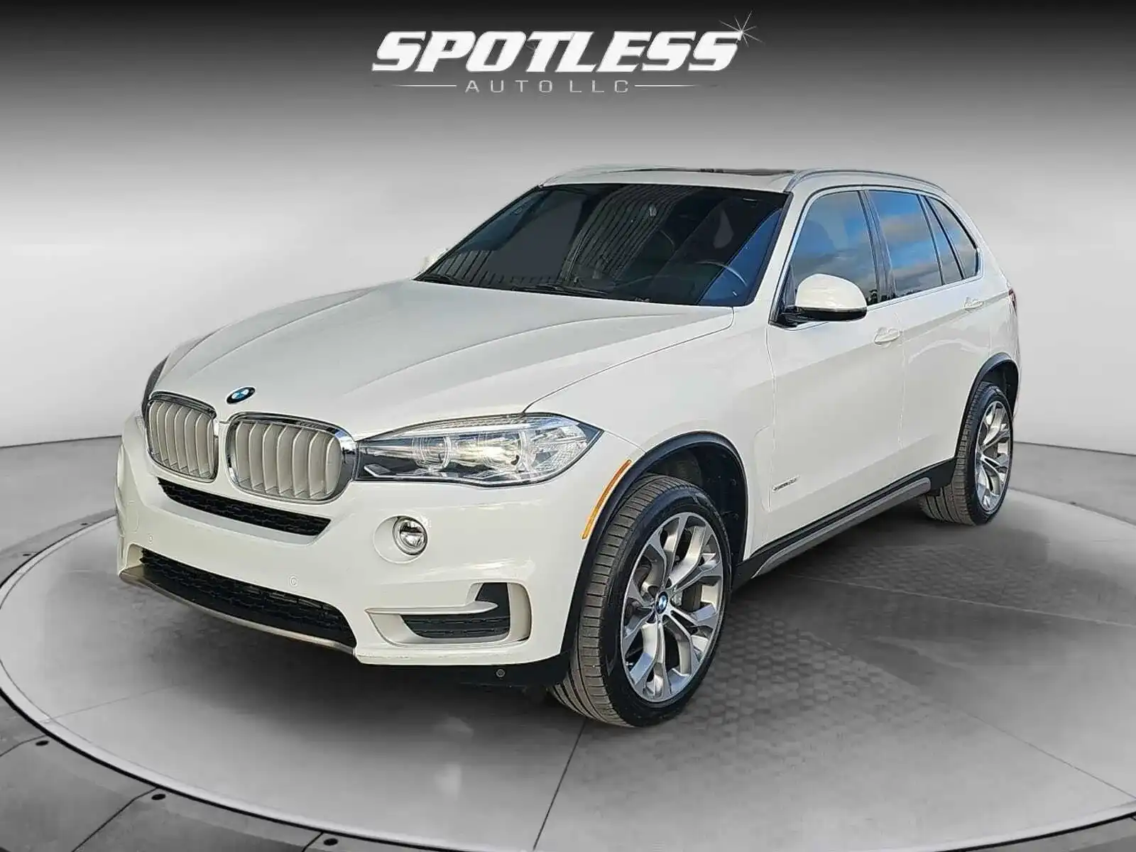 2018 BMW X5 sDrive35i's photo