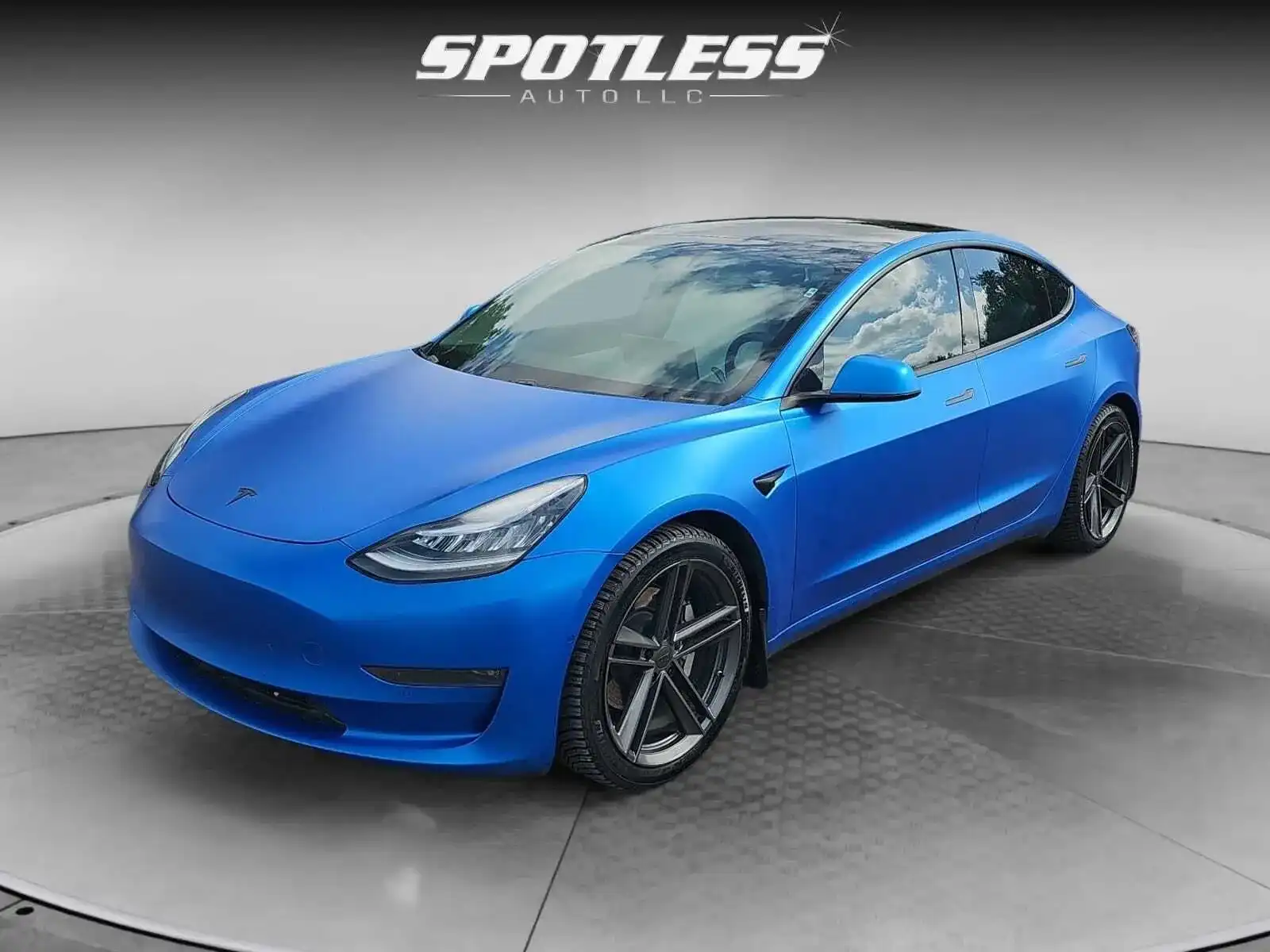 2020 Tesla Model 3 Long Range Dual Motor All-Wheel Drive's photo