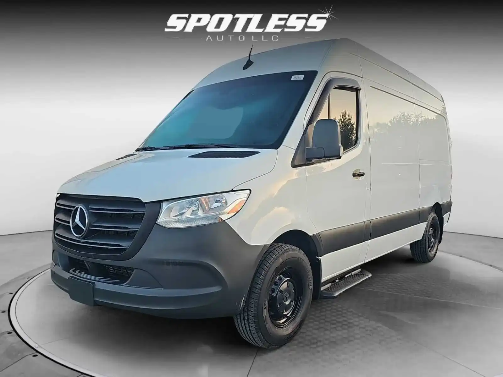 2021 Mercedes-Benz Sprinter 1500 144 WB's photo