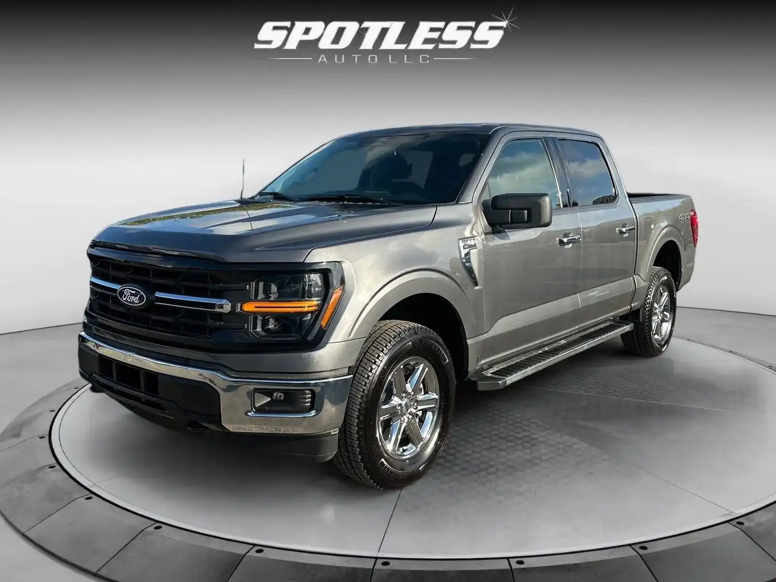 2025 Ford F-150 XLT 4WD SuperCrew 5-1/2' Box's photo