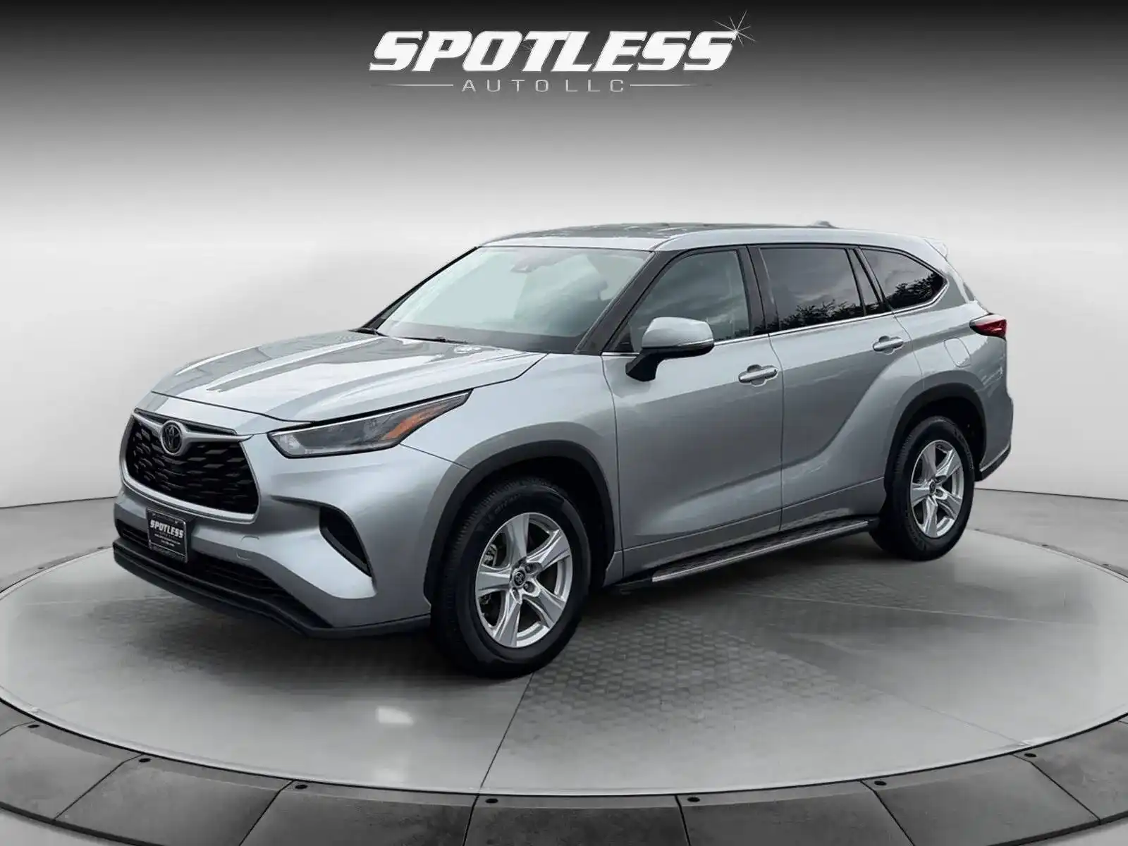 2021 Toyota Highlander L 2WD V6's photo